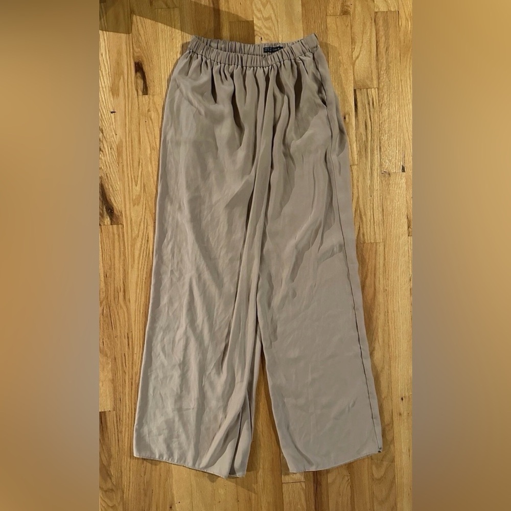 ZARA pants/skirt, with pockets, beige color, size L, good condition